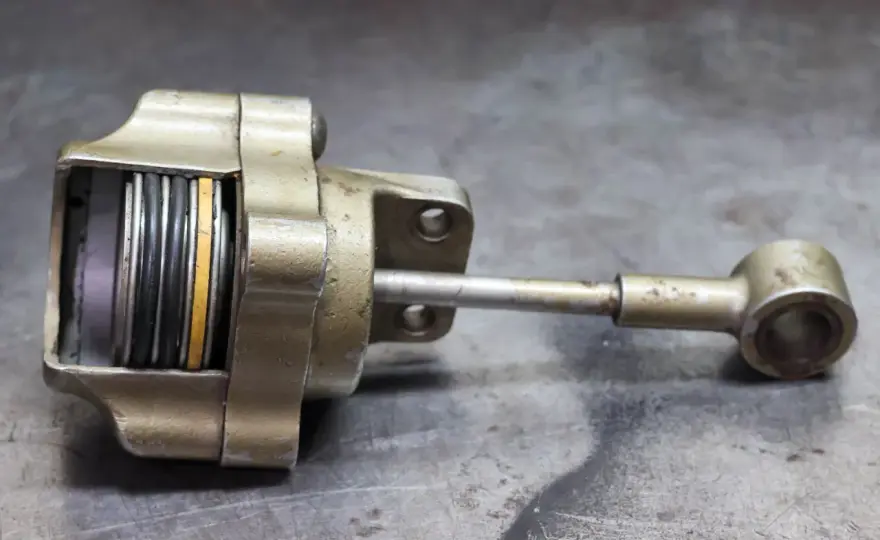 Wastegate w turbosprężarce - objawy awarii i diagnostyka