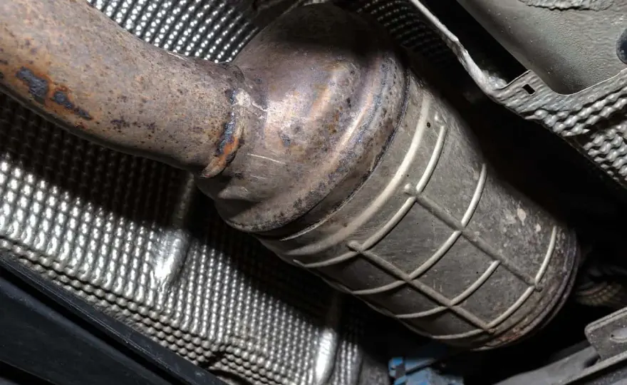 Wycięcie DPF - czy to się opłaca i co grozi kierowcy?