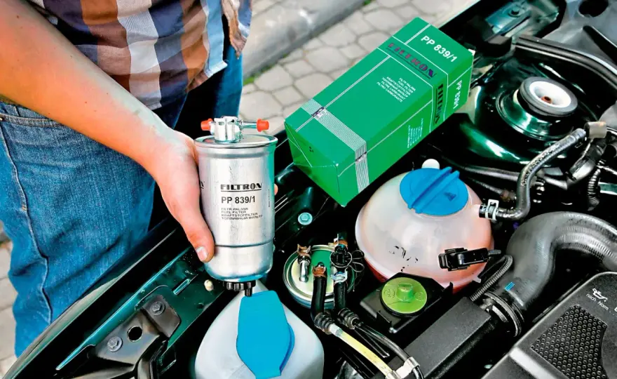Co ile wymieniać filtr paliwa? Diesel i benzyna